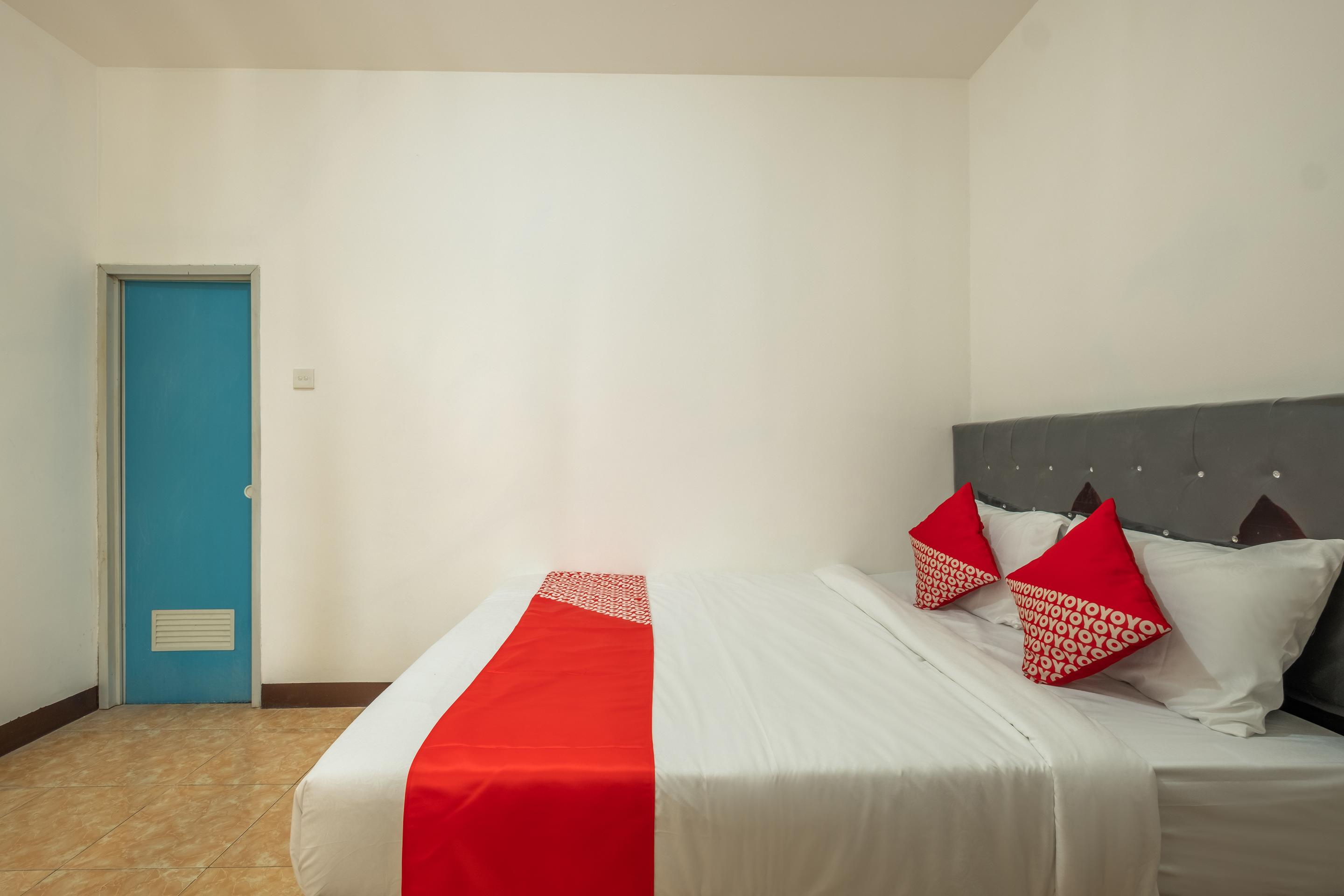 Oyo 1460 Anyelir Residence Чиребон Экстерьер фото