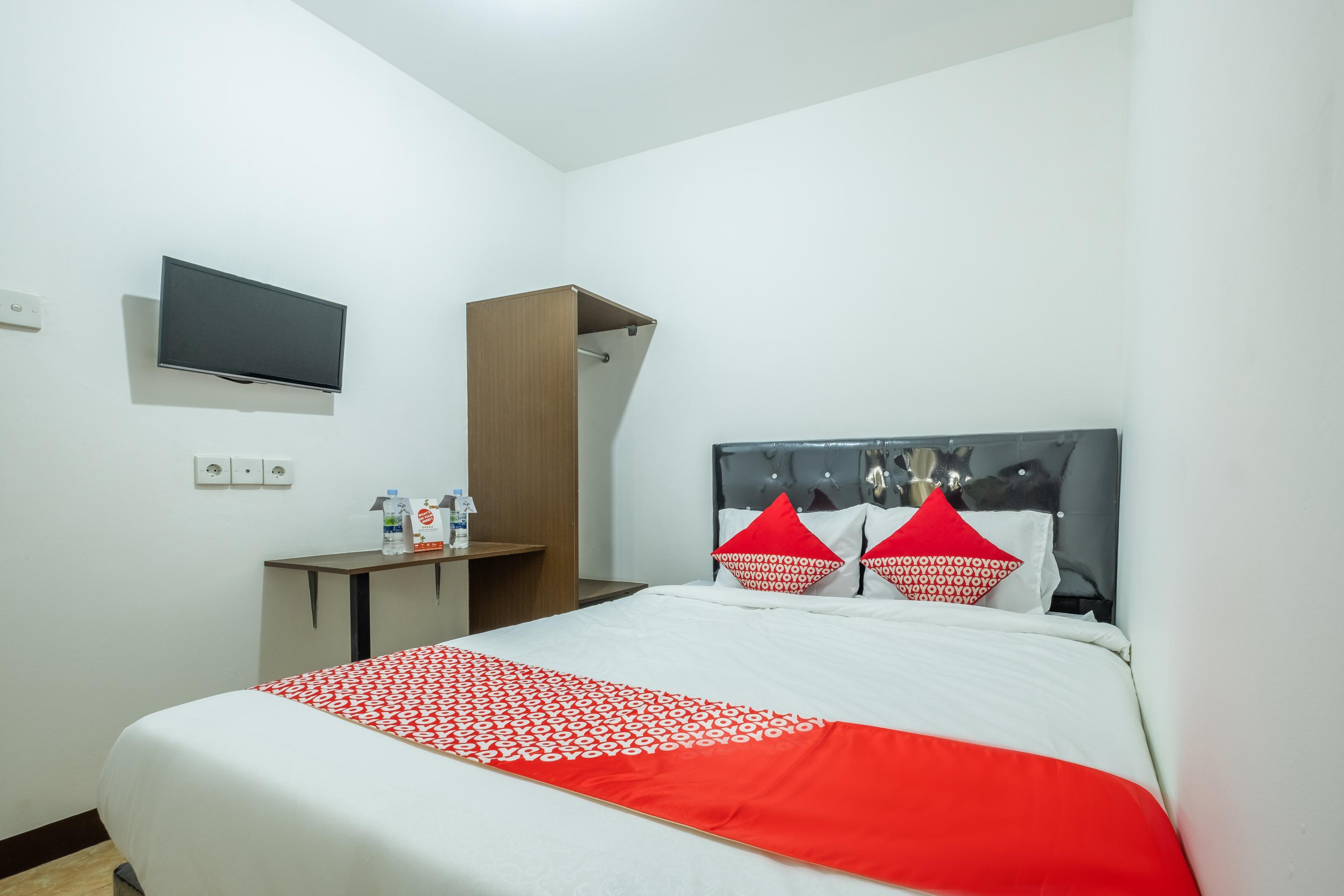 Oyo 1460 Anyelir Residence Чиребон Экстерьер фото